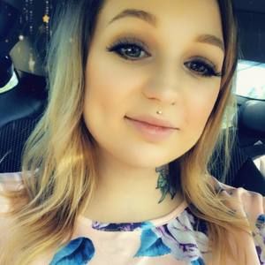 Meet your Posher, Leanne